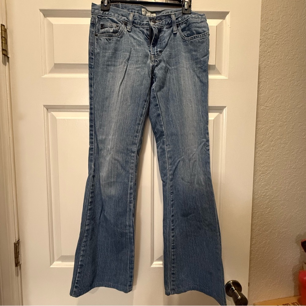 American Eagle Outfitters Jeans. Hipster fit.  Size 2 (altererd) Inseam 30”